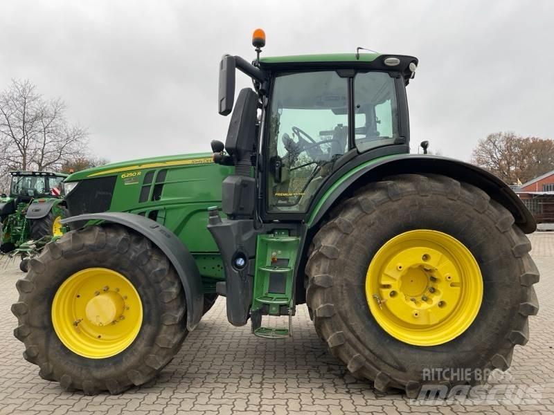 John Deere 6250R 拖拉机/农用车