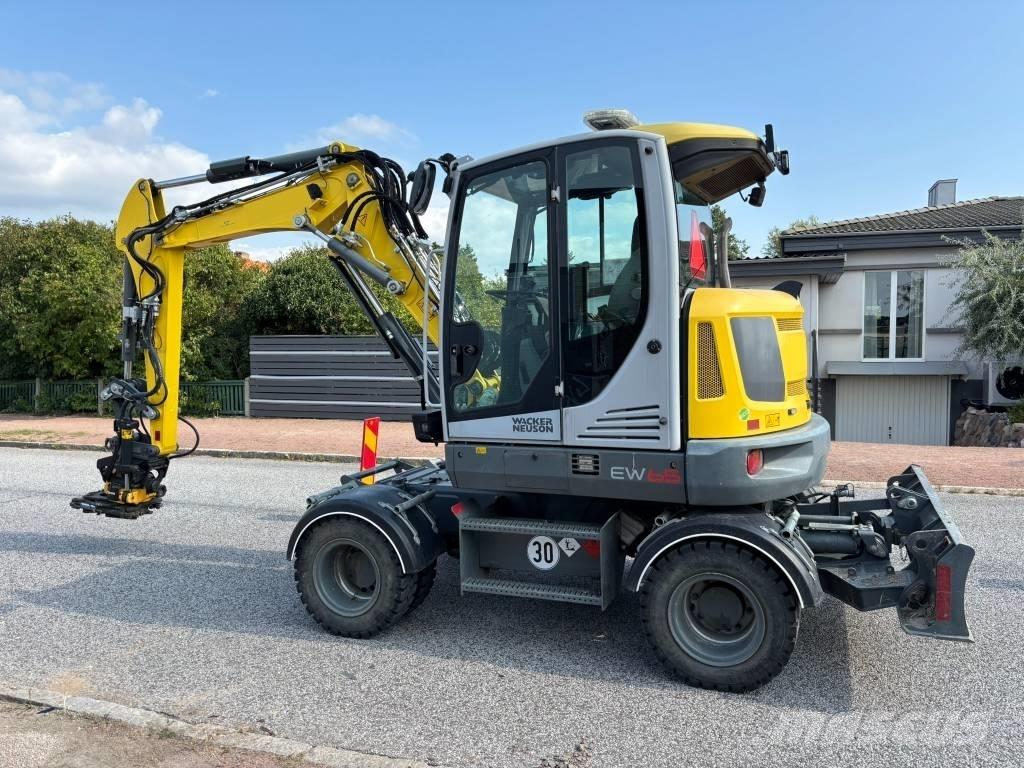 Wacker Neuson EW 65 轮式挖掘机