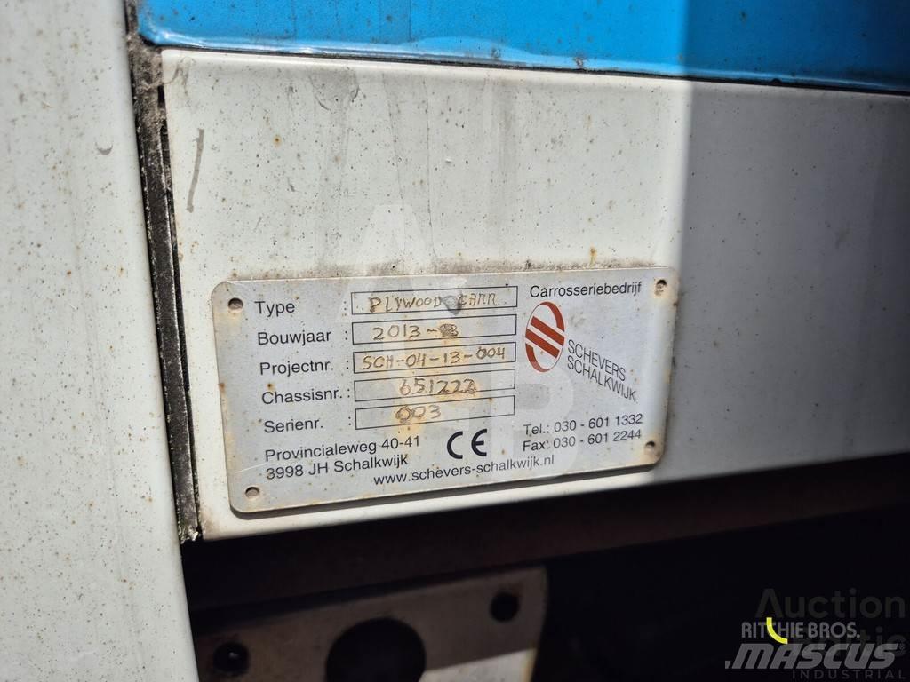 Volvo FL240 厢式货车