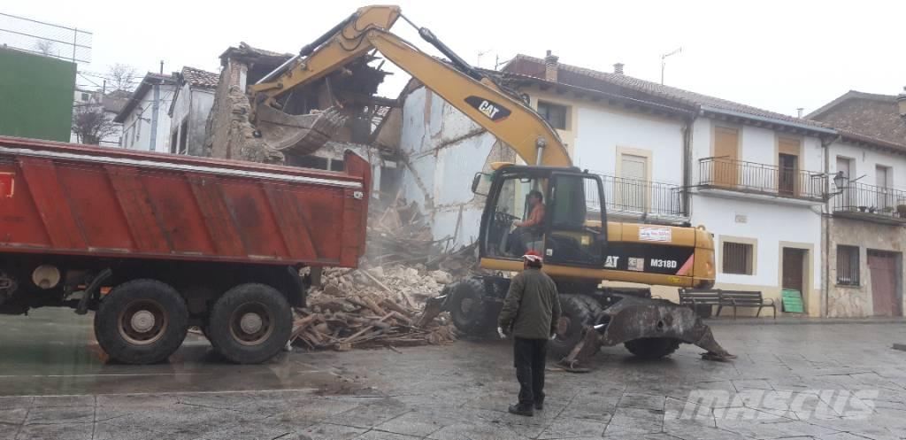 CAT M318d 轮式挖掘机