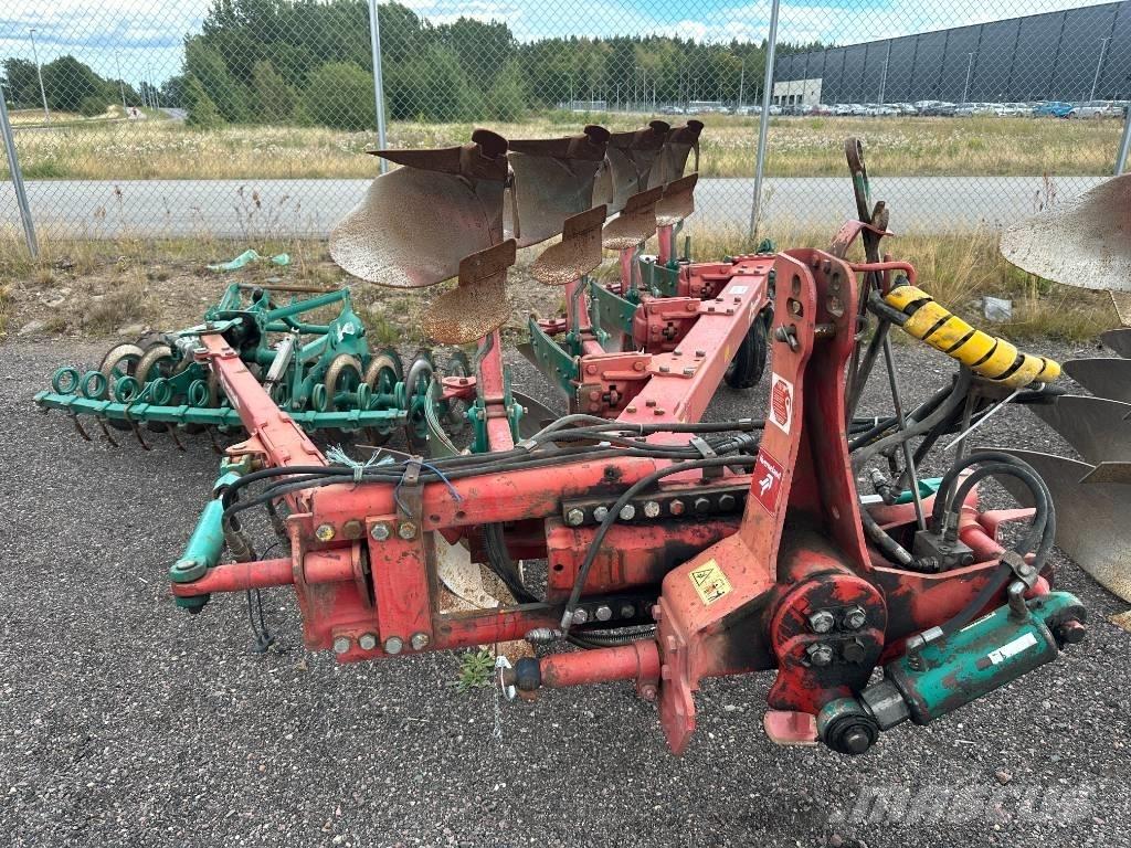 Kverneland EM85 双向犁