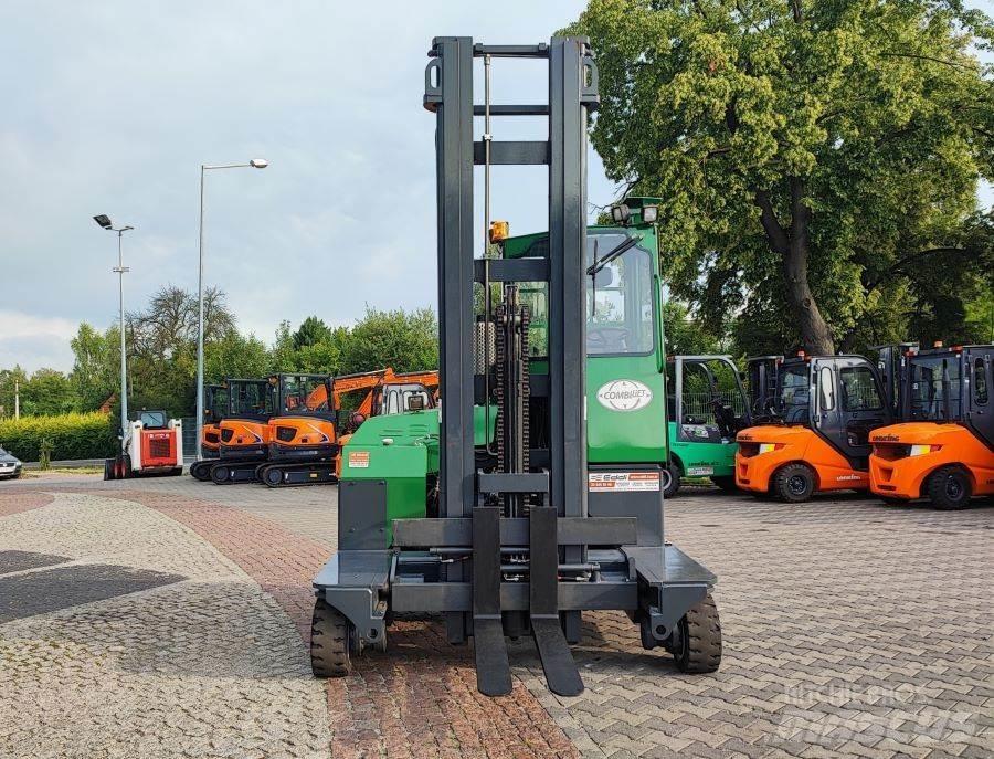 Combilift C4000 四轮前移式叉车