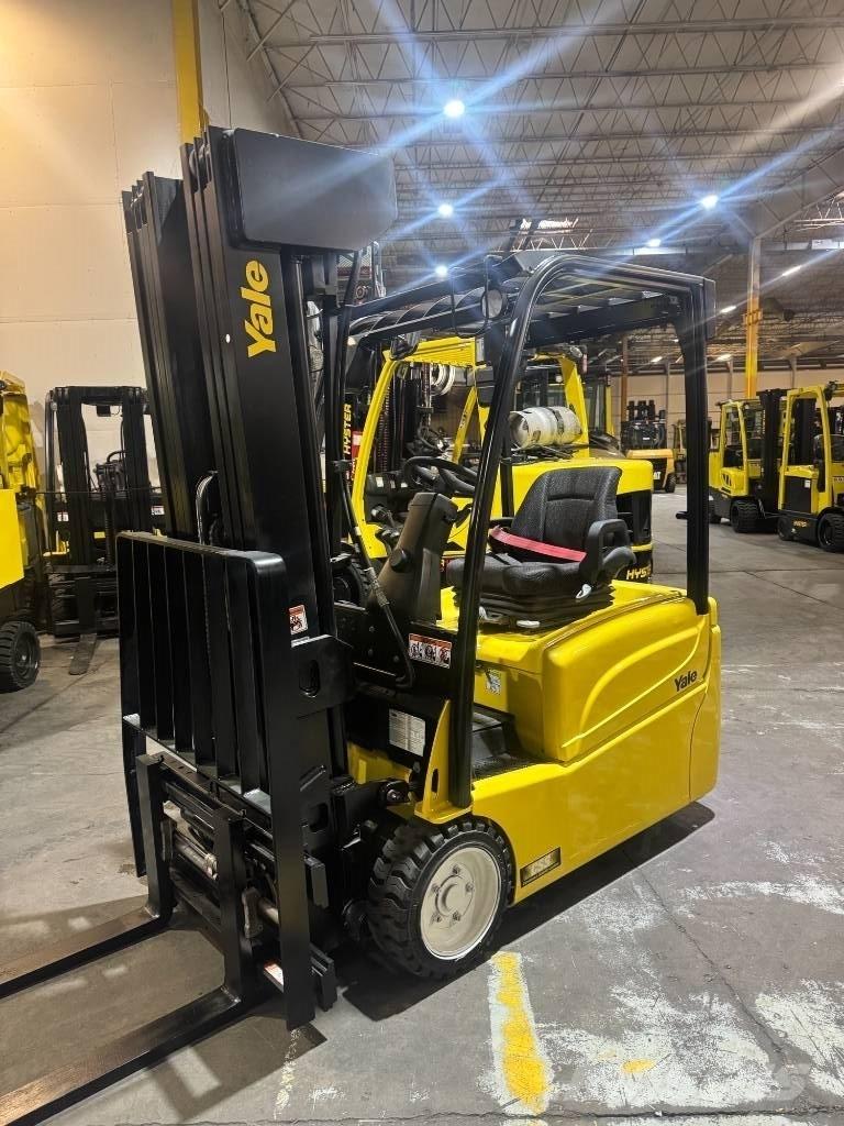Yale ERP 040 VT 电动叉车
