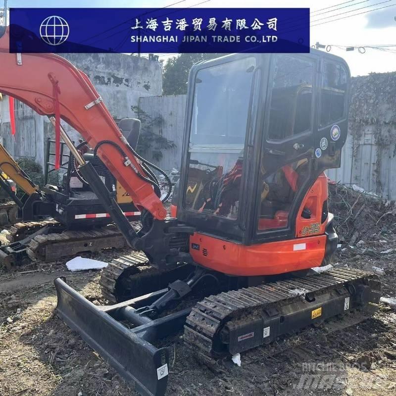 Kubota U 35 小型挖掘机