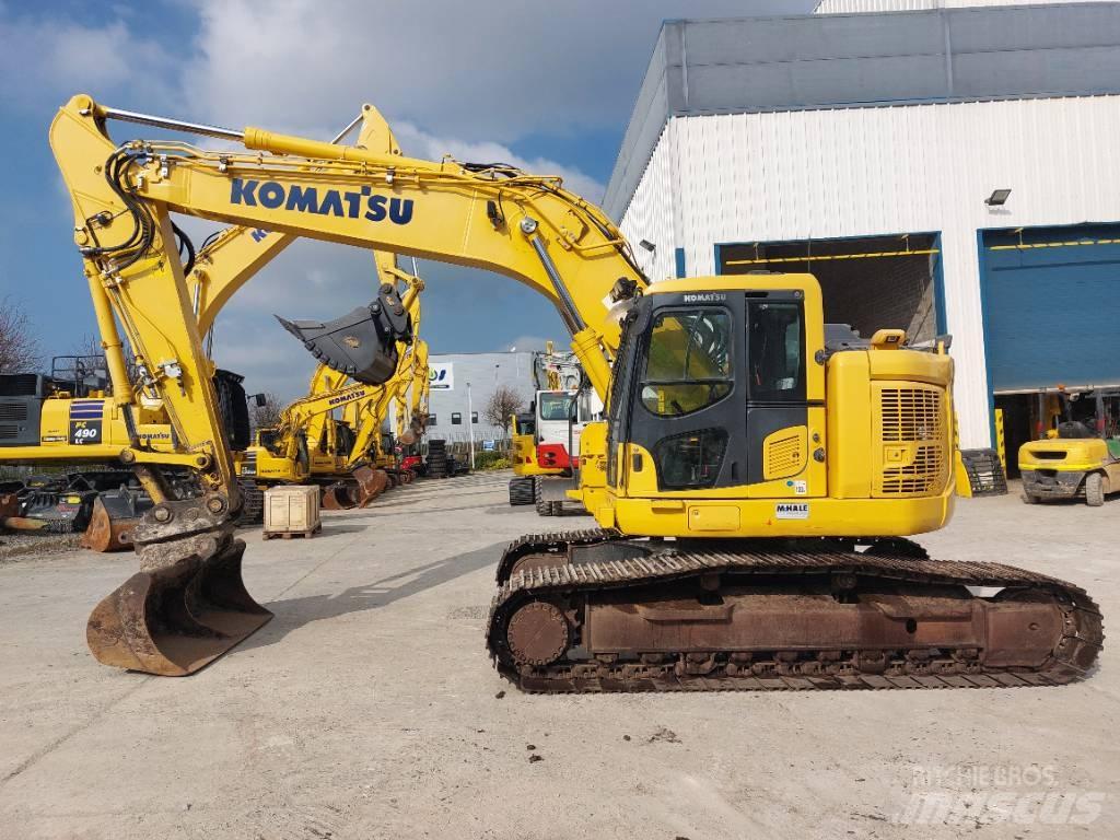 Komatsu PC228USLC-11 履带挖掘机