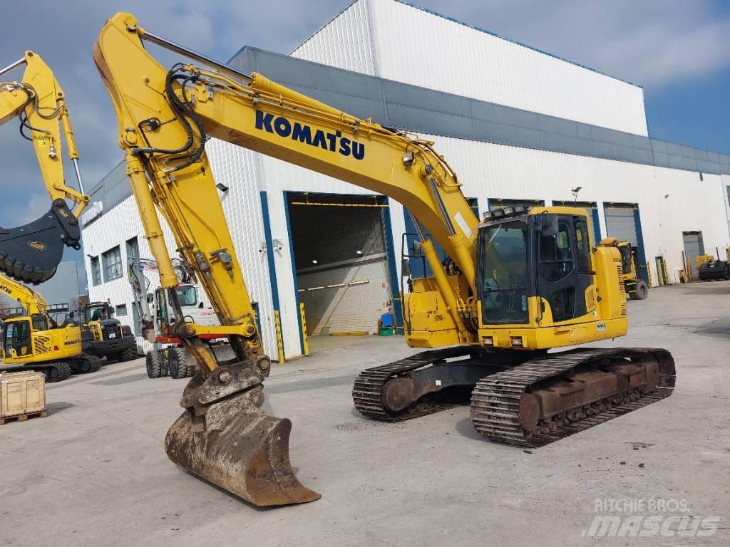 Komatsu PC228USLC-11 履带挖掘机