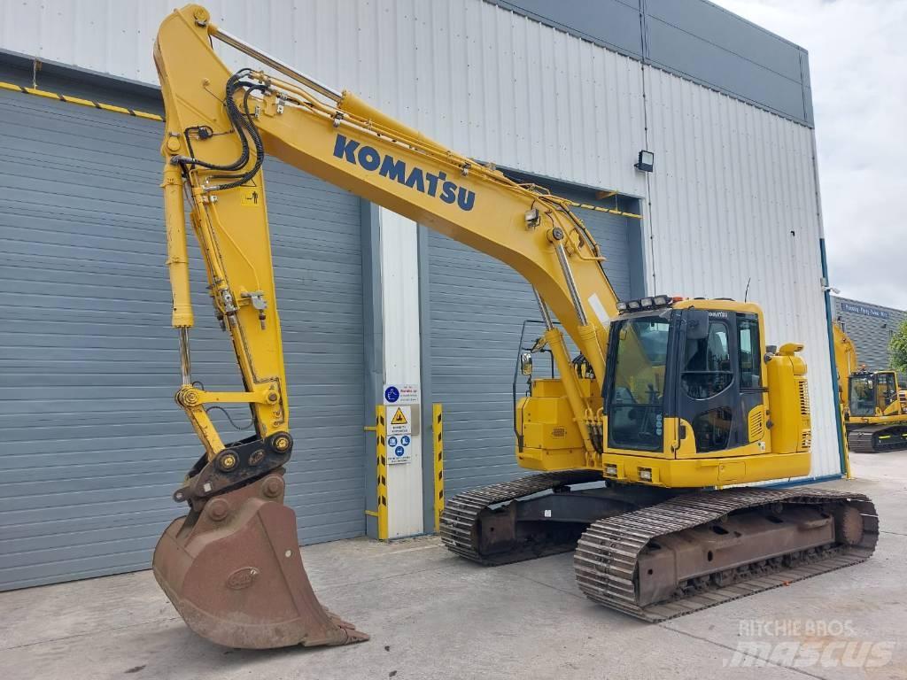 Komatsu PC228USLC-11 履带挖掘机
