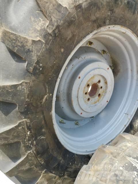 Michelin 20.8R38 轮胎、车轮、轮圈
