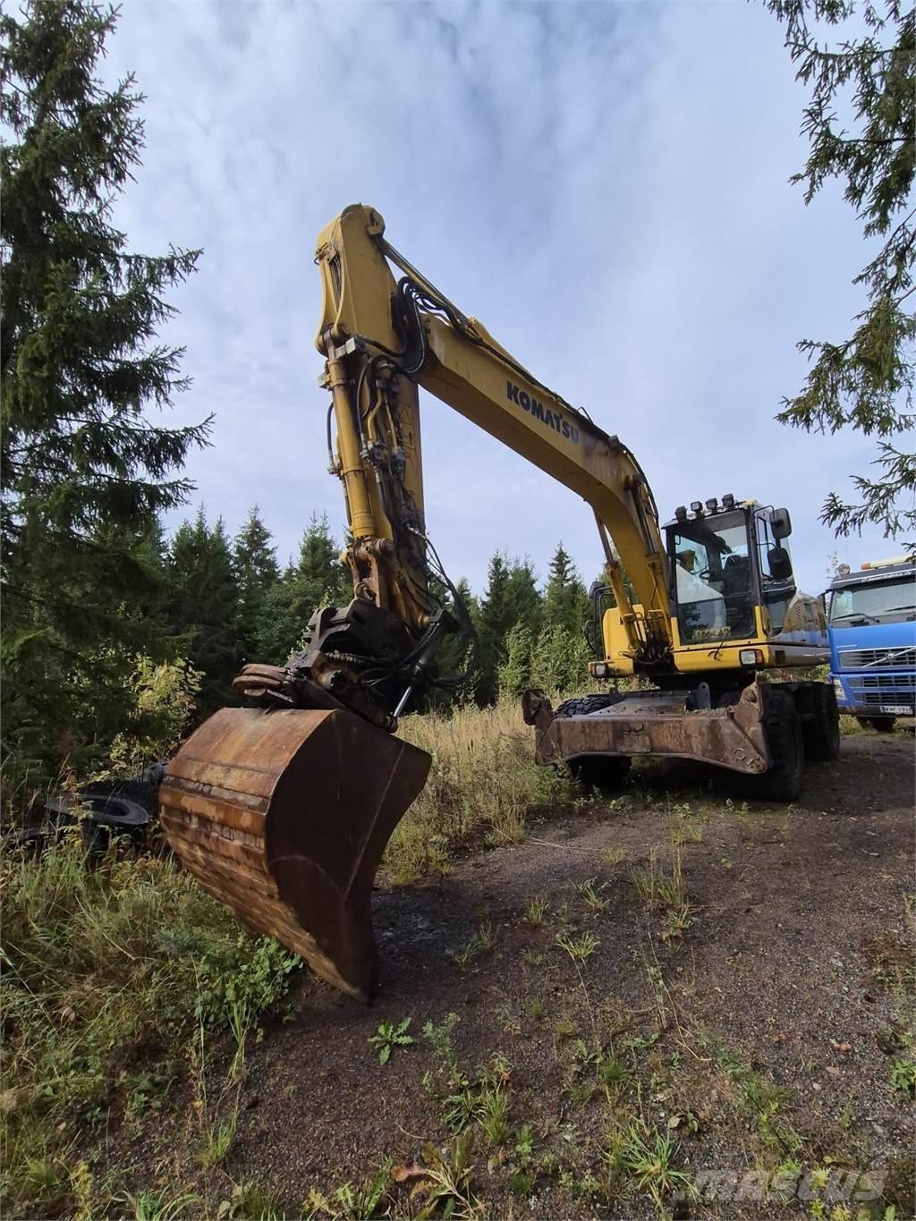 Komatsu PW180 ES-7 轮式挖掘机