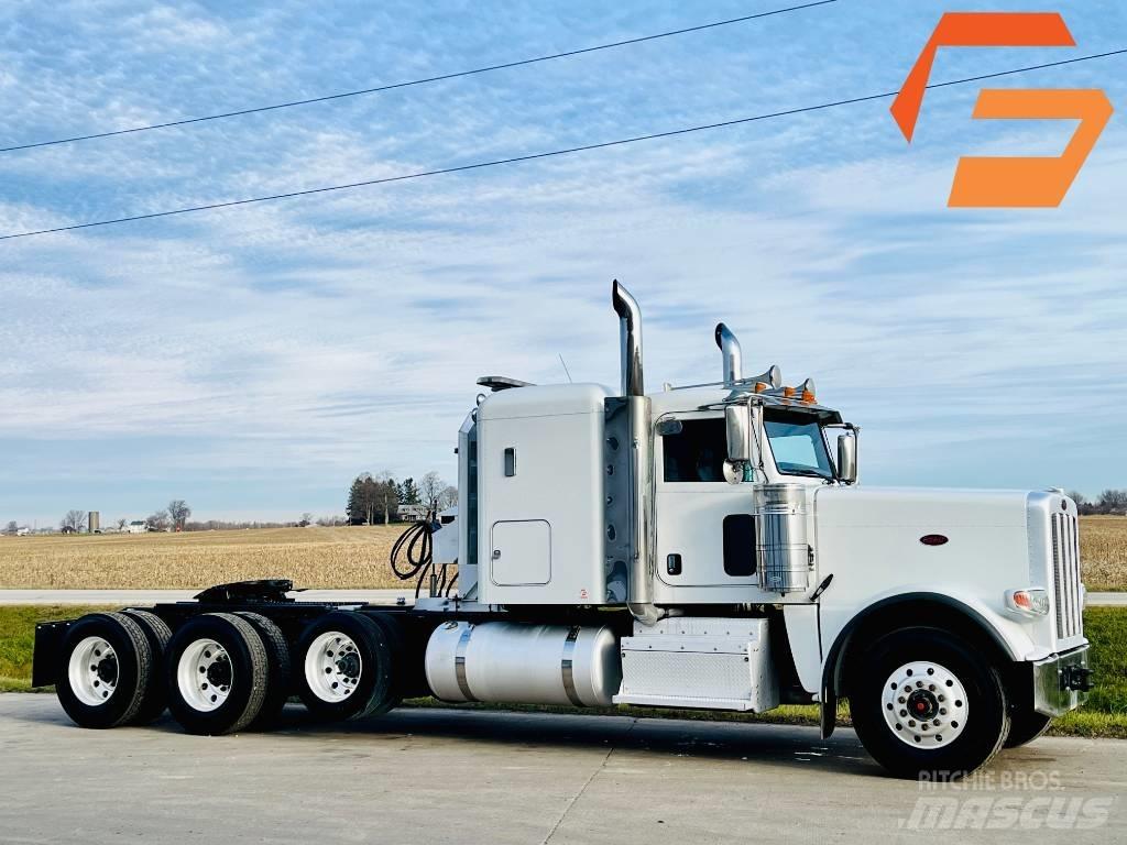 Peterbilt 388 牵引车