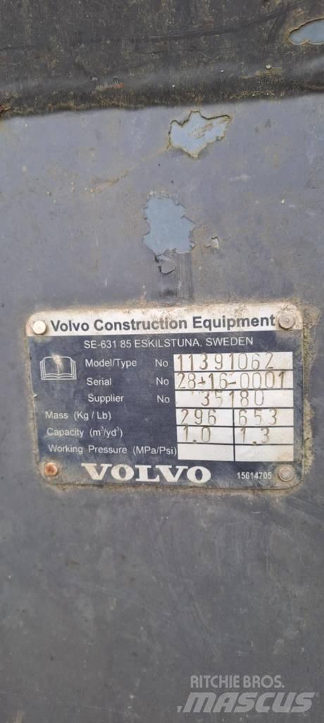 Volvo L 25 F 轮式装载机
