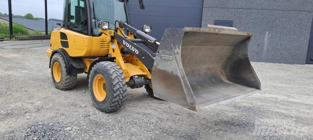 Volvo L 25 F 轮式装载机