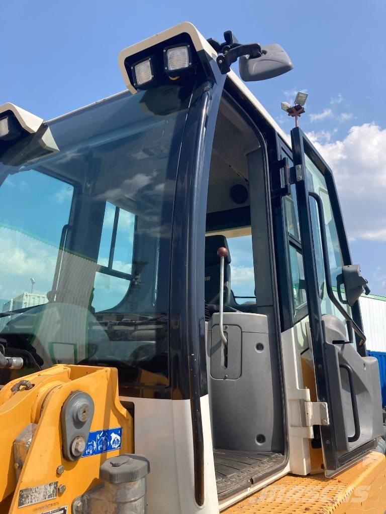 Liebherr LR 624 履带式装载机