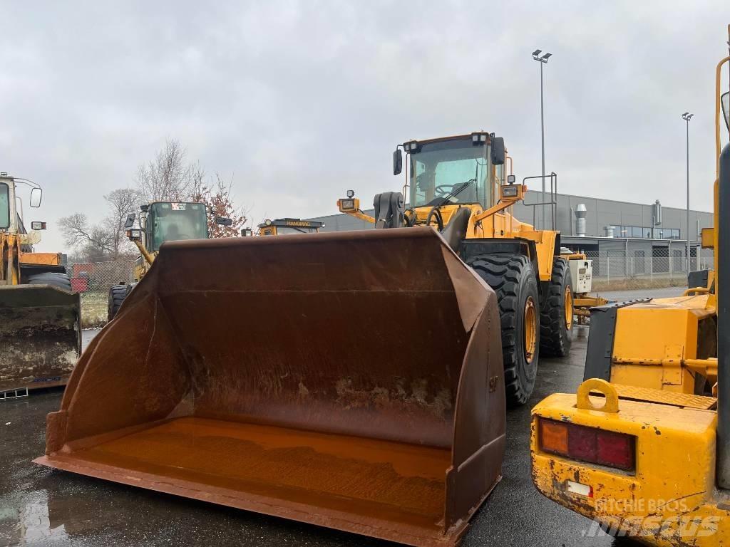 Volvo L 220 E 轮式装载机