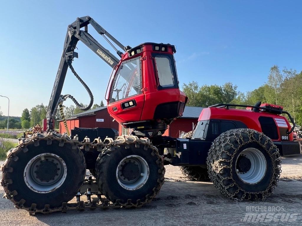 Komatsu 951 收割机