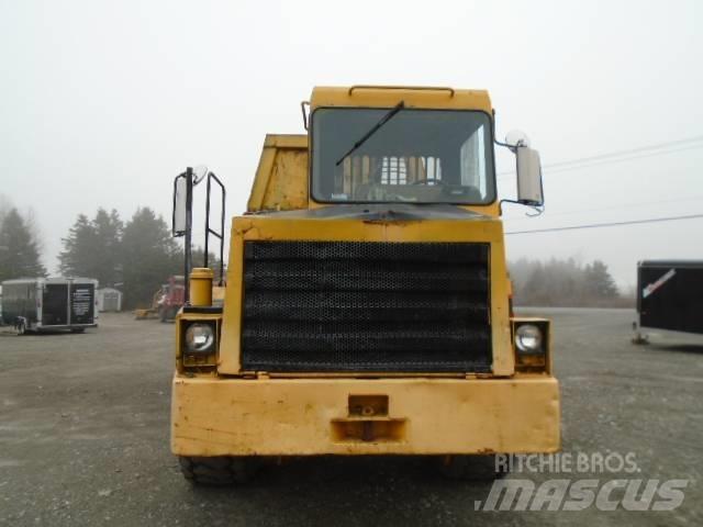 CAT D 250 D 铰接式自卸车