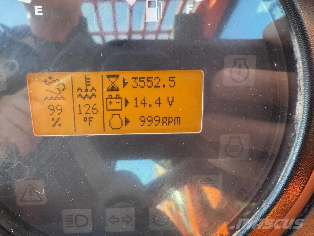 SkyTrak 10054 伸缩臂叉装车|叉装车