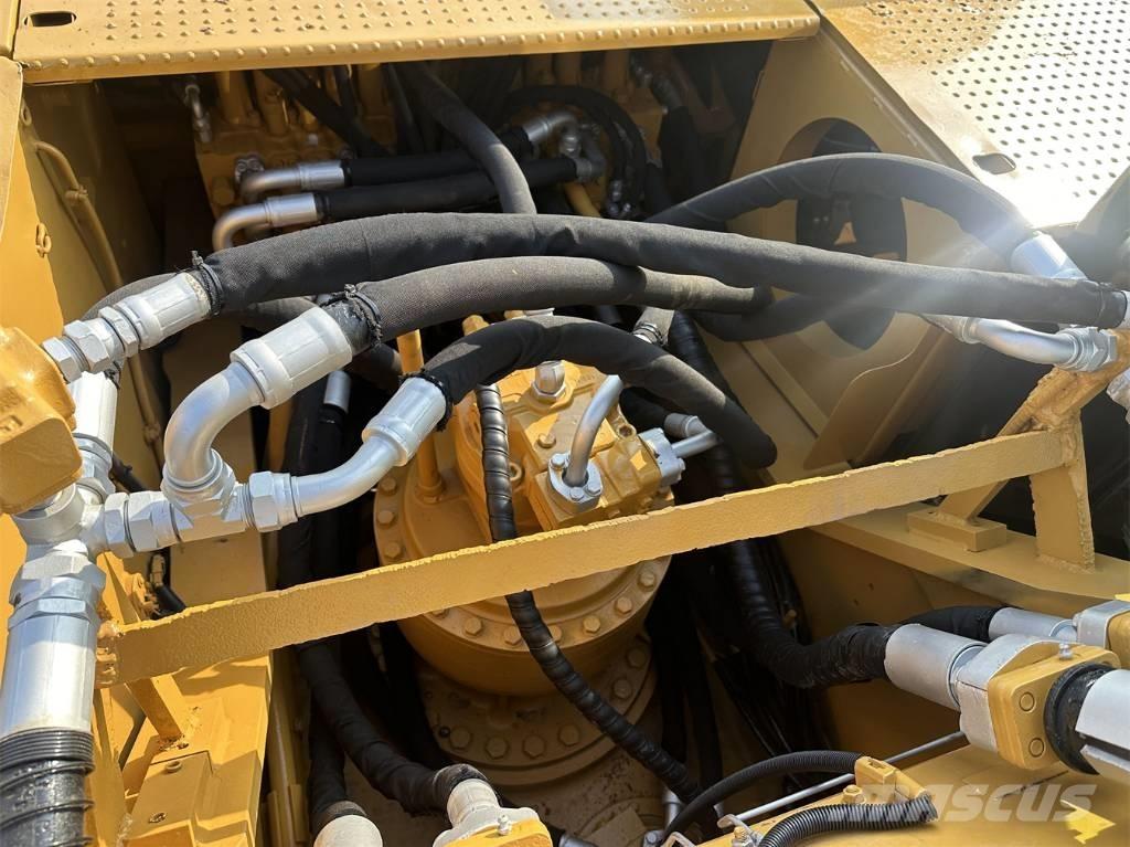 CAT 330 D 履带挖掘机