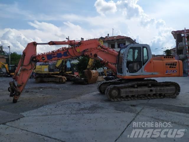 Fiat-Kobelco E 235 履带挖掘机