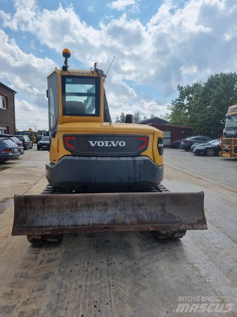 Volvo ECR 88 D 中型挖掘机