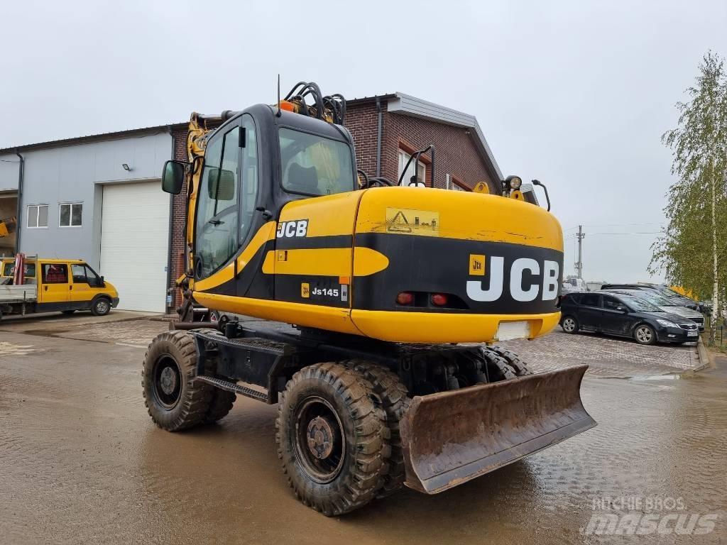 JCB JS 145 W 轮式挖掘机