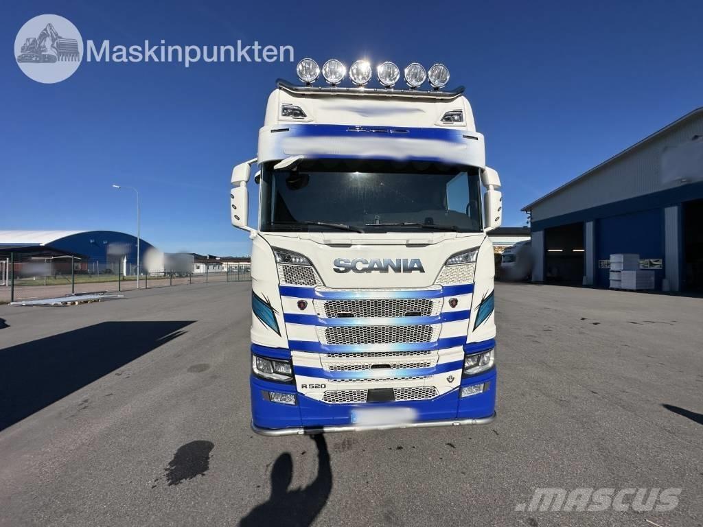 Scania R 520 厢式货车