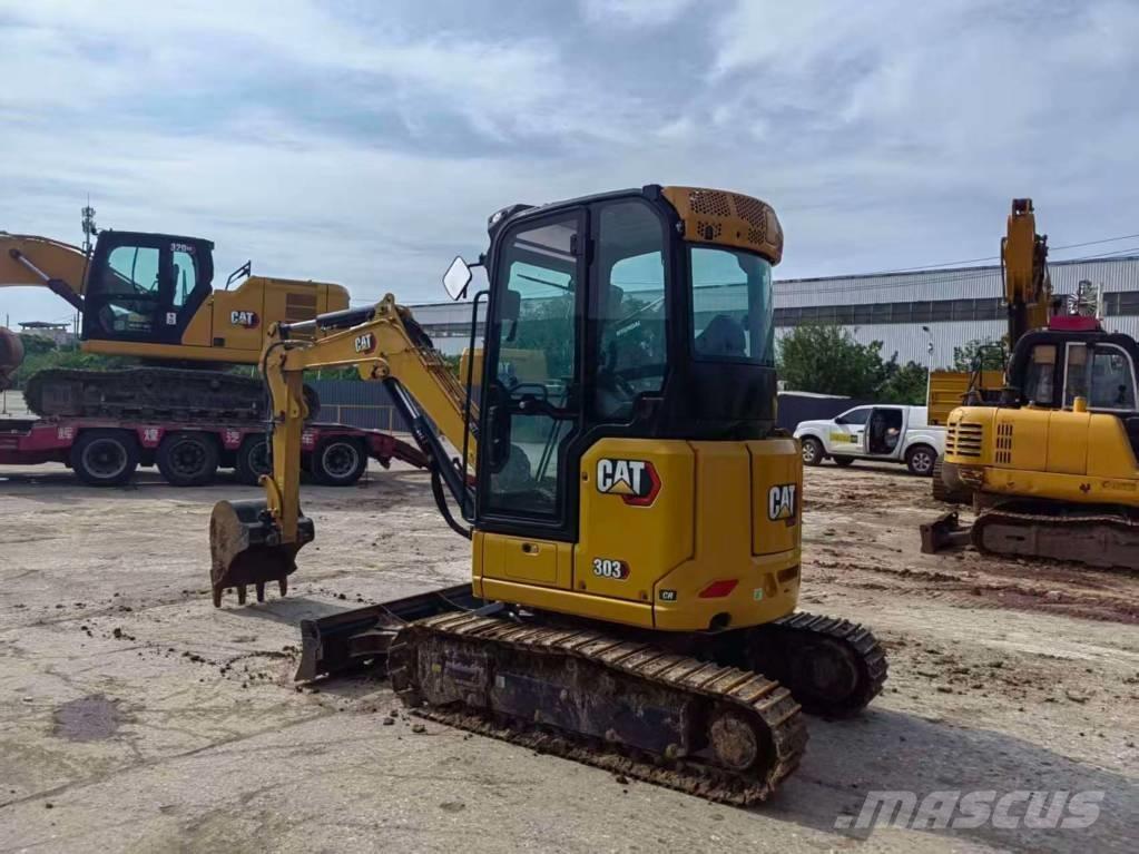 CAT 303CR 小型挖掘机