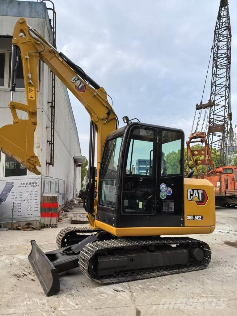 CAT 305.5E2 履带挖掘机
