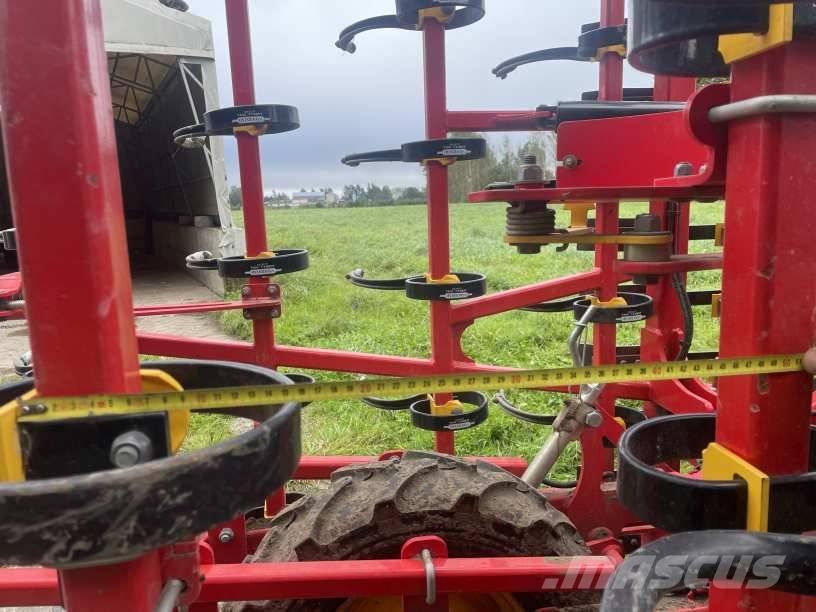 Väderstad NZM 600 手扶中耕机