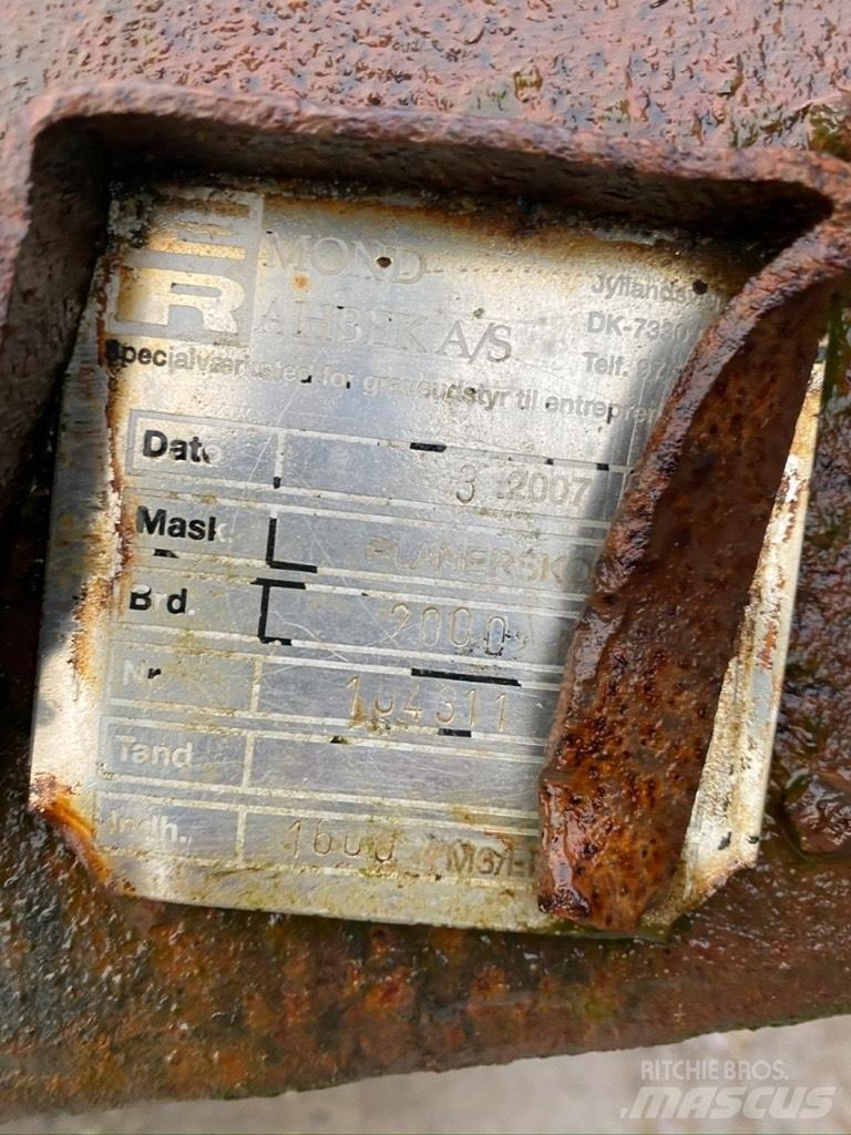  Andet Planerskovl 挖斗