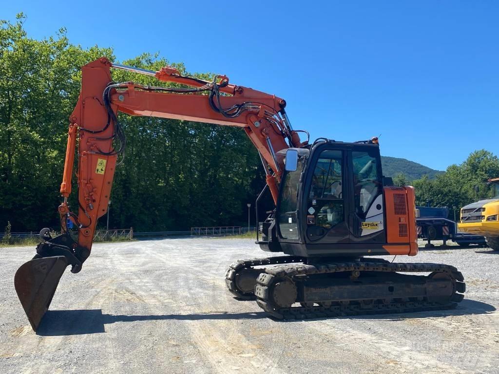 Hitachi ZX 135 US-6 履带挖掘机