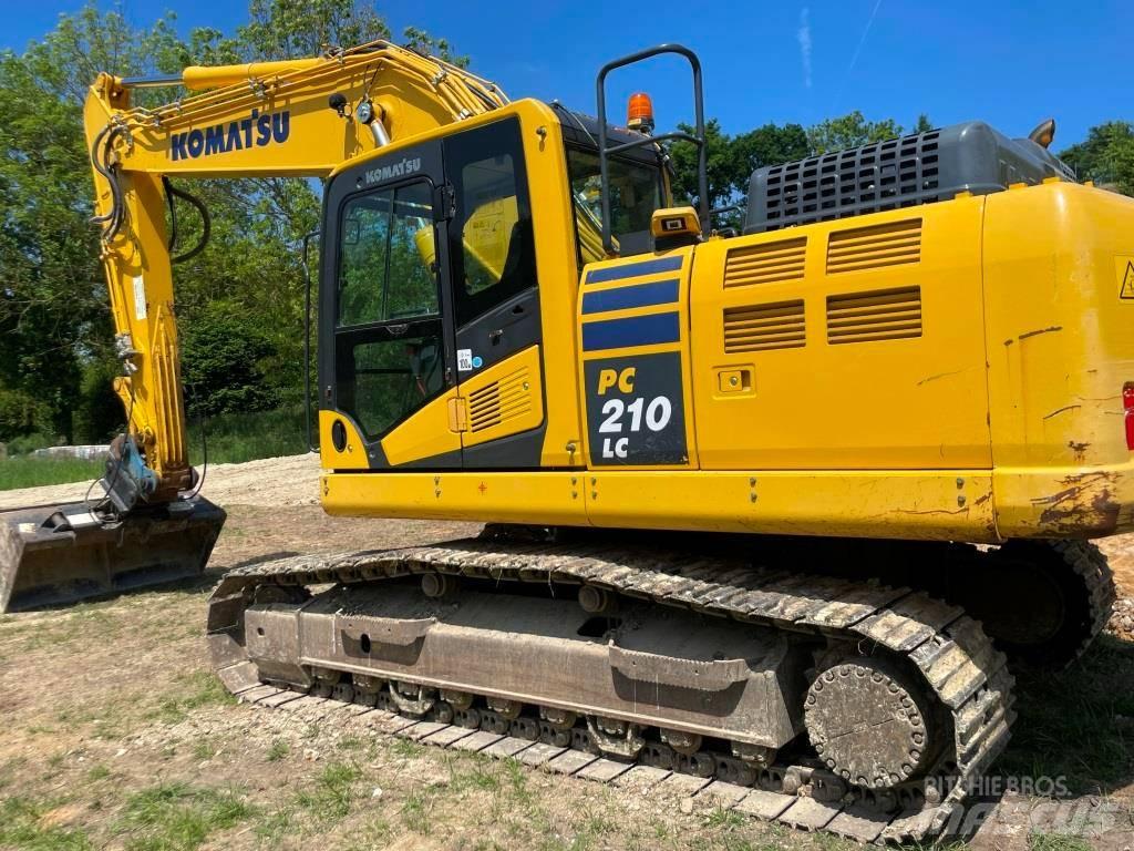 Komatsu PC210LC-11E0 履带挖掘机