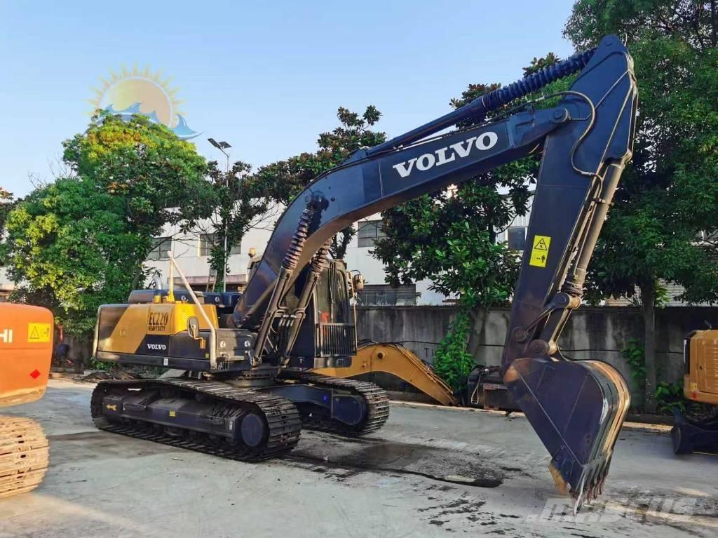 Volvo EC 220 履带挖掘机