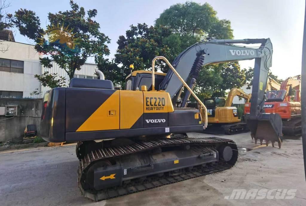 Volvo EC 220 履带挖掘机
