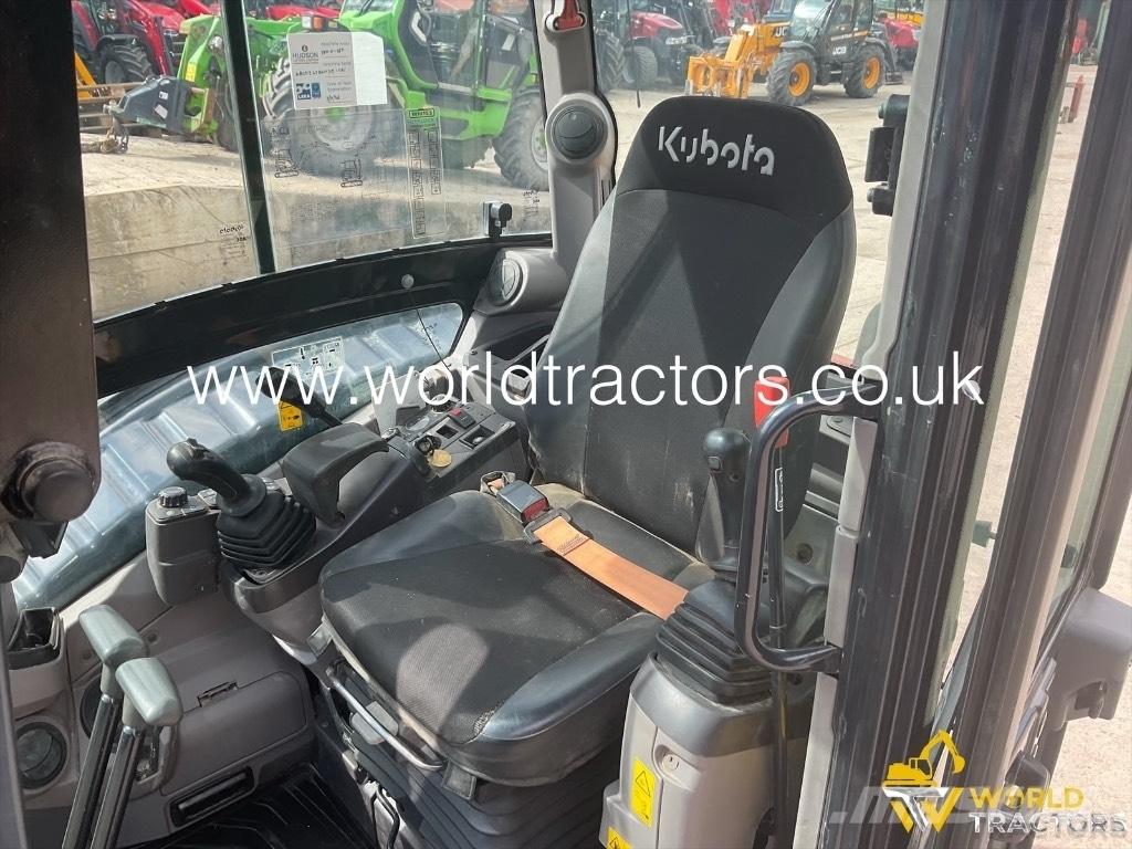 Kubota U 50-5 中型挖掘机