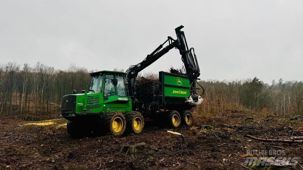 John Deere 1490D 集运机