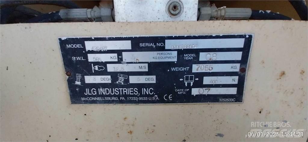 JLG 4394RT 剪叉式升降机