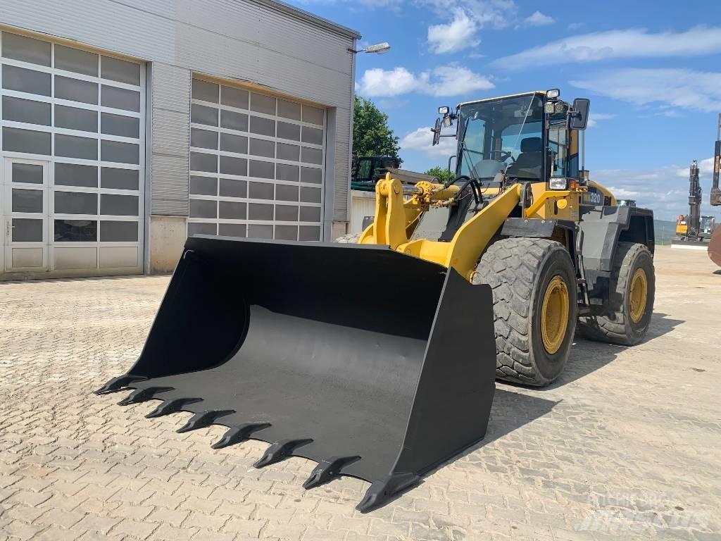 Komatsu WA 320-5H 轮式装载机
