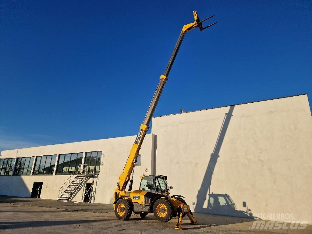JCB 540-140  BC40 伸缩臂叉装车|叉装车