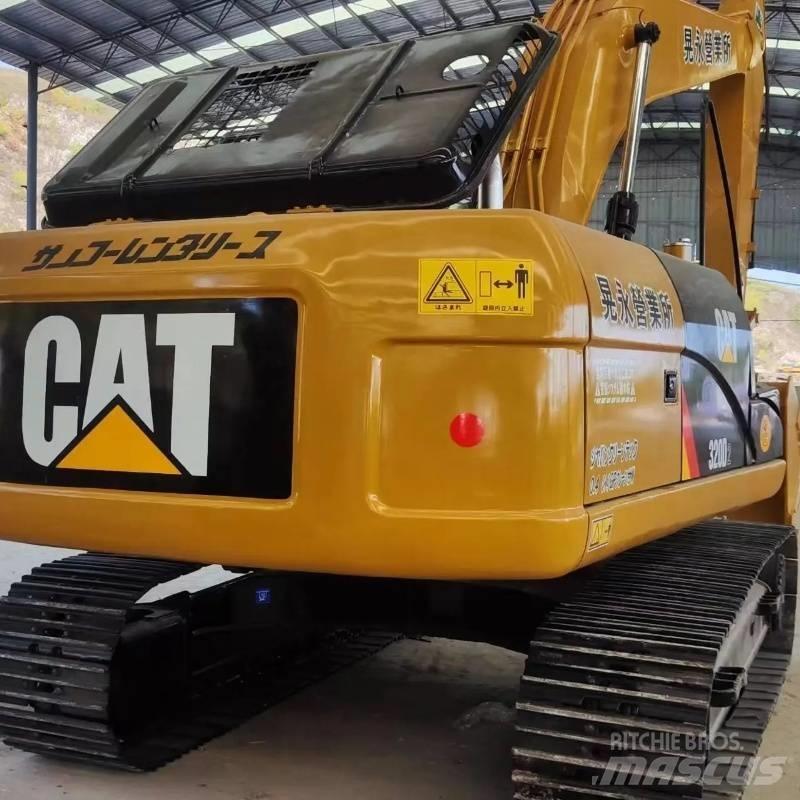 CAT 320D 履带挖掘机