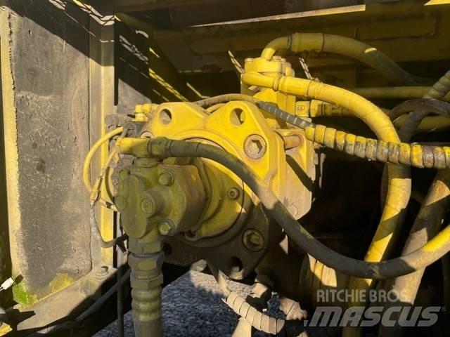 Kobelco SK 220 LC 履带挖掘机