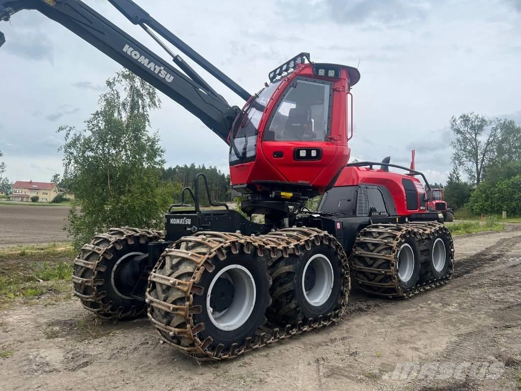 Komatsu 951 XC 收割机