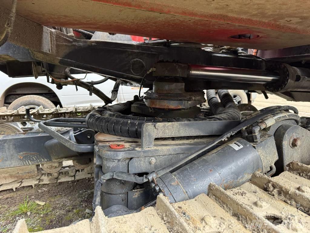 Sandvik DX 800R 钻孔机