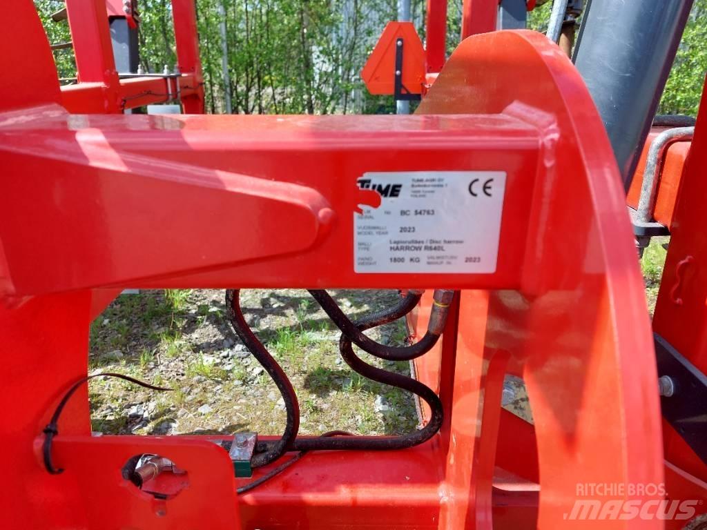 Tume R 640L 钉齿耙