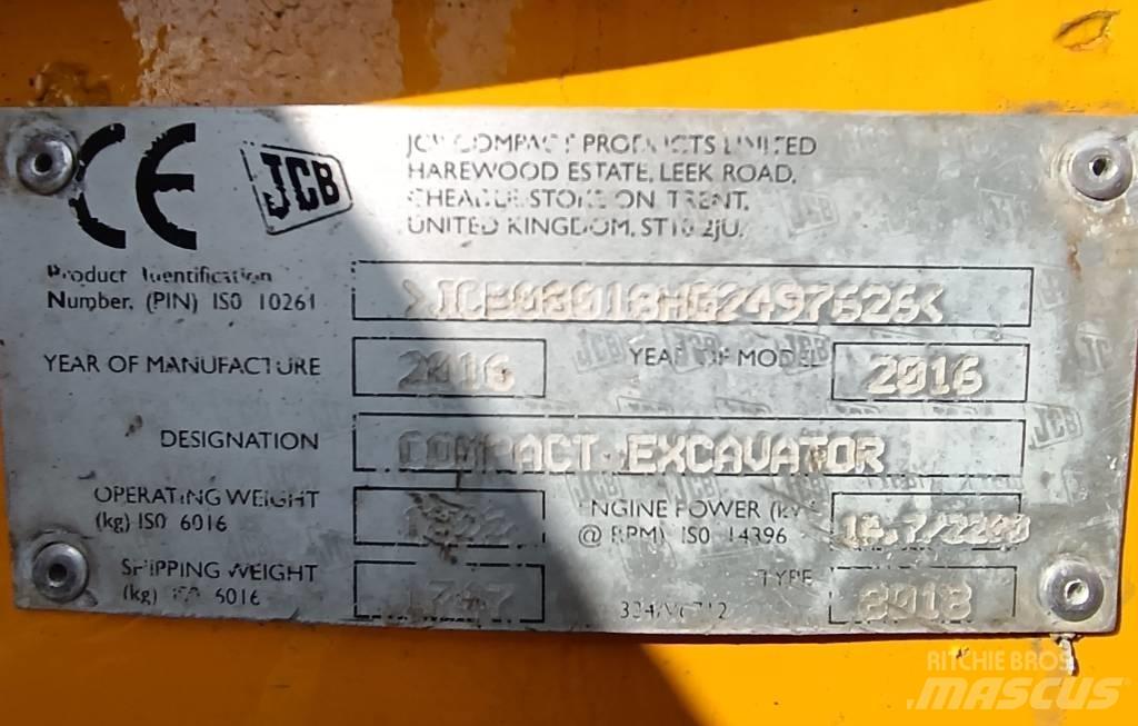 JCB 8018 CTS 小型挖掘机