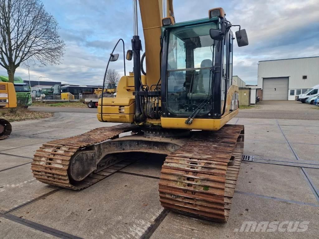 CAT 323d 履带挖掘机