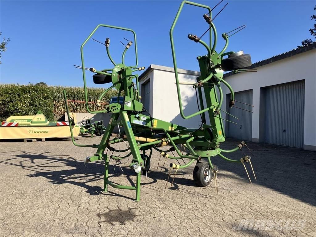 Krone KW 5.52/4x7 犁耙和摊草机