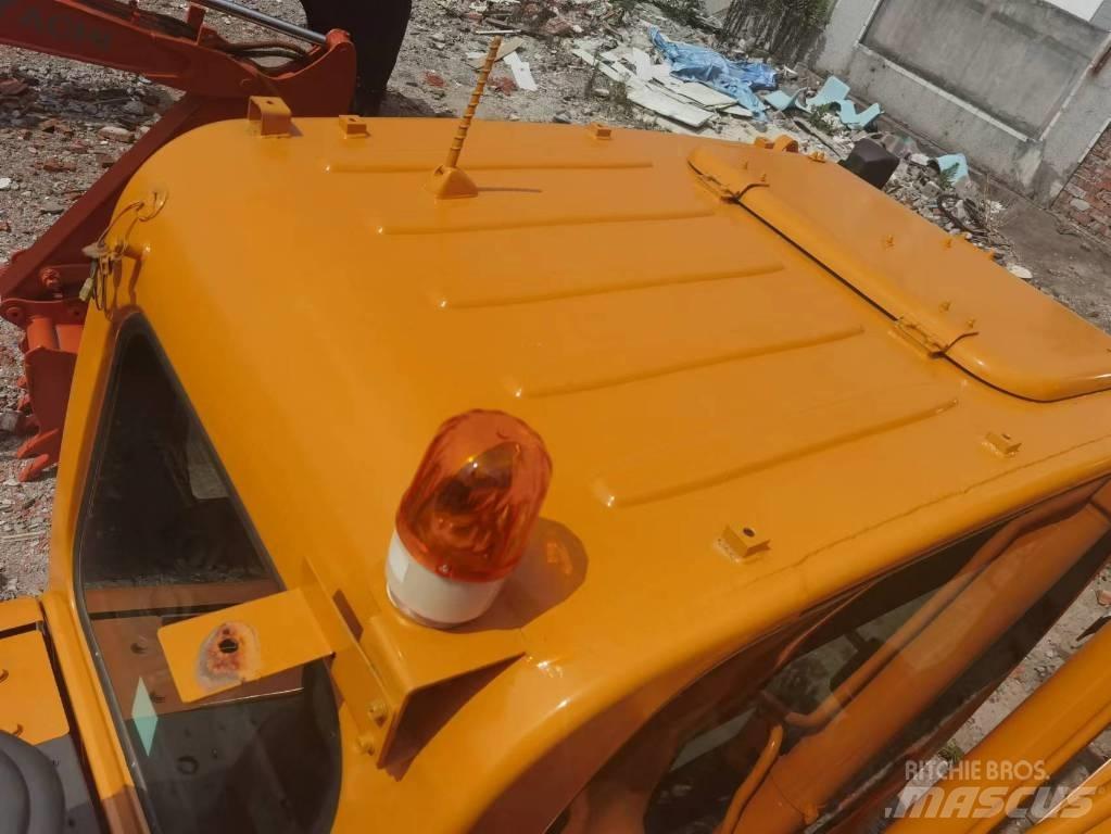 Hyundai R215VS 履带挖掘机
