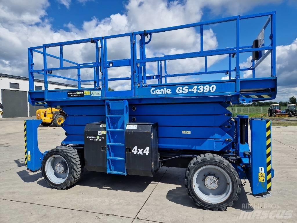Genie GS 4390  RZ111 剪叉式升降机