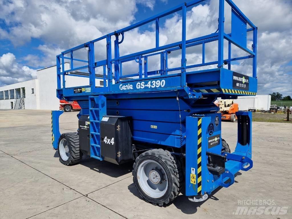 Genie GS 4390  RZ111 剪叉式升降机